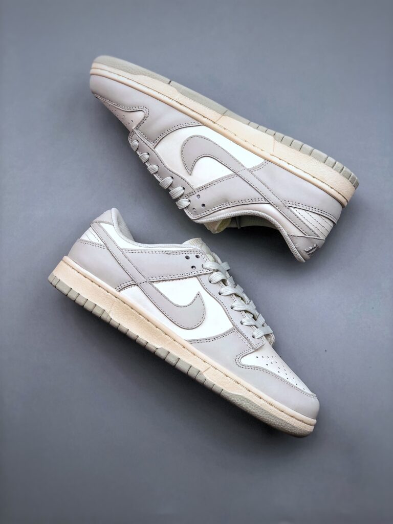 图片[9]-优势放店 F版 耐克Nike WMNS SB Dunk Low”Light Bone”扣篮系列低帮休闲运动滑板板鞋“皮革骨白”采用头层皮革鞋面组合材质#垫嵌入缓震乳胶+Sole真气垫装置#原比值开发耐磨橡胶大底-灵梦百货