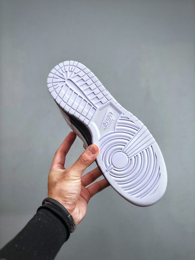 图片[3]-耐克Nike SB Dunk Low”Reverse Panda”扣篮系列低帮休闲运动滑板板鞋“白黑翻转熊猫”-灵梦百货